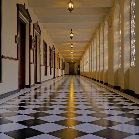 Faletti'S Hotel Lahaur Zewnętrze zdjęcie