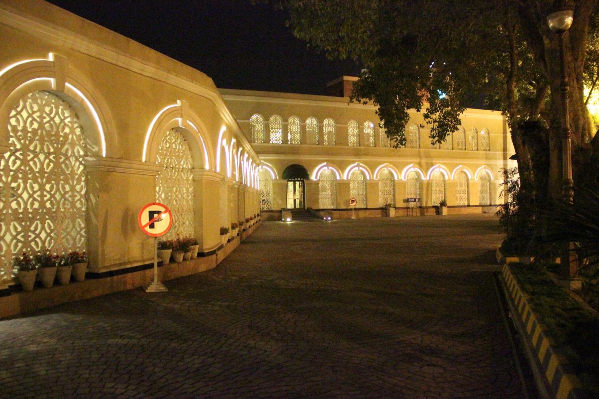 Faletti'S Hotel Lahaur Zewnętrze zdjęcie