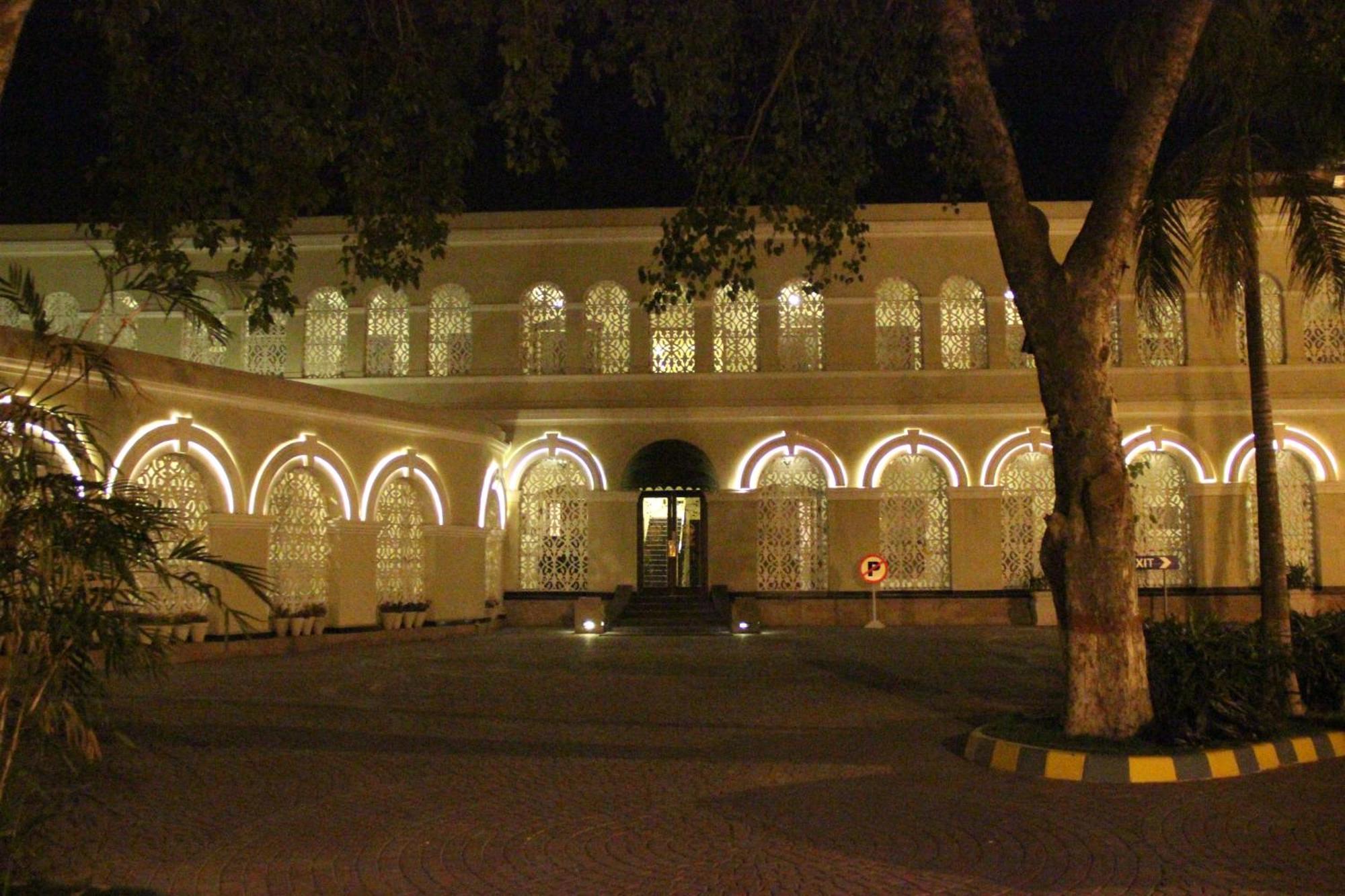 Faletti'S Hotel Lahaur Zewnętrze zdjęcie